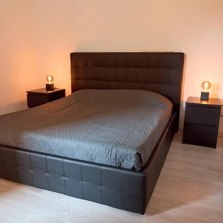 公寓 Il Campanile 奥梅尼亚